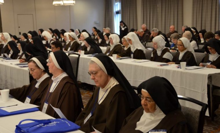 Father Saverio Meets With Discalced Carmelite Nuns from USA
